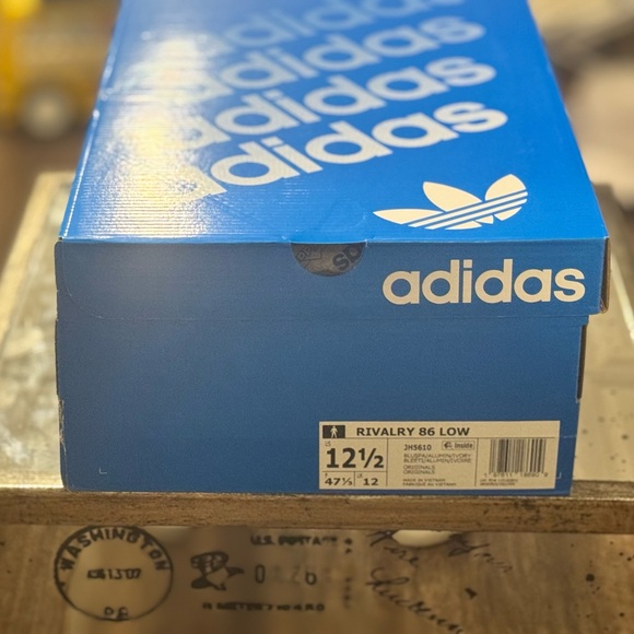 Adidas Rivalry Low - Picture 10 of 10